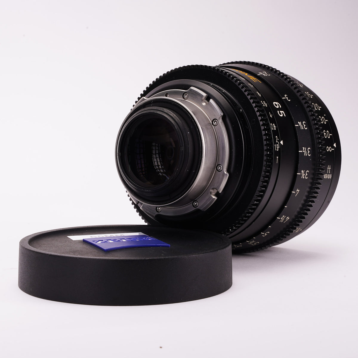 LENS3786-8629 ARRI Zeiss Ultra Primes 16mm, 28mm, 40mm, 65mm, 85mm, PL Mount, Case  0011.jpg