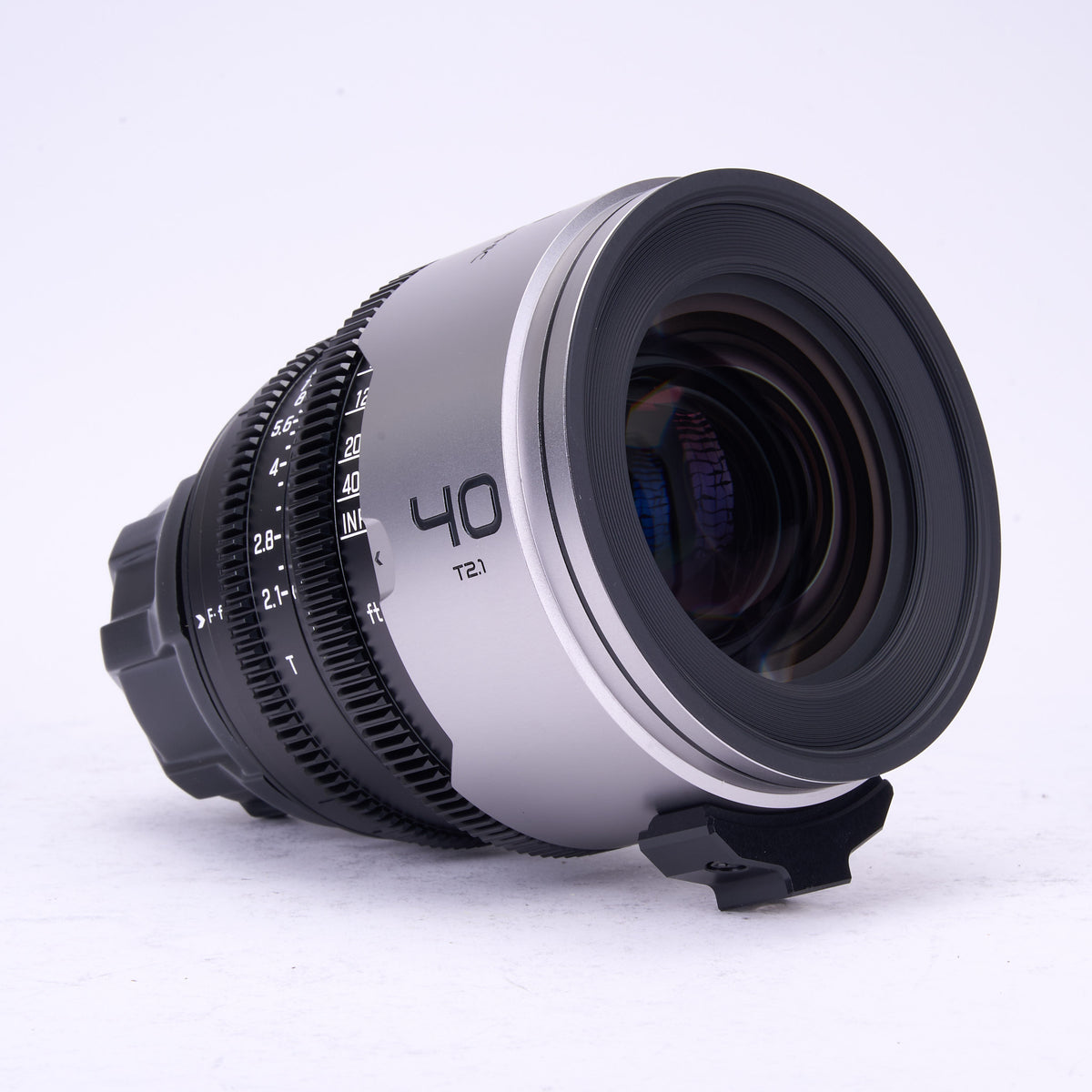LENS3838 DZOFilm PAVO 2x Anamorphic 4350.jpg