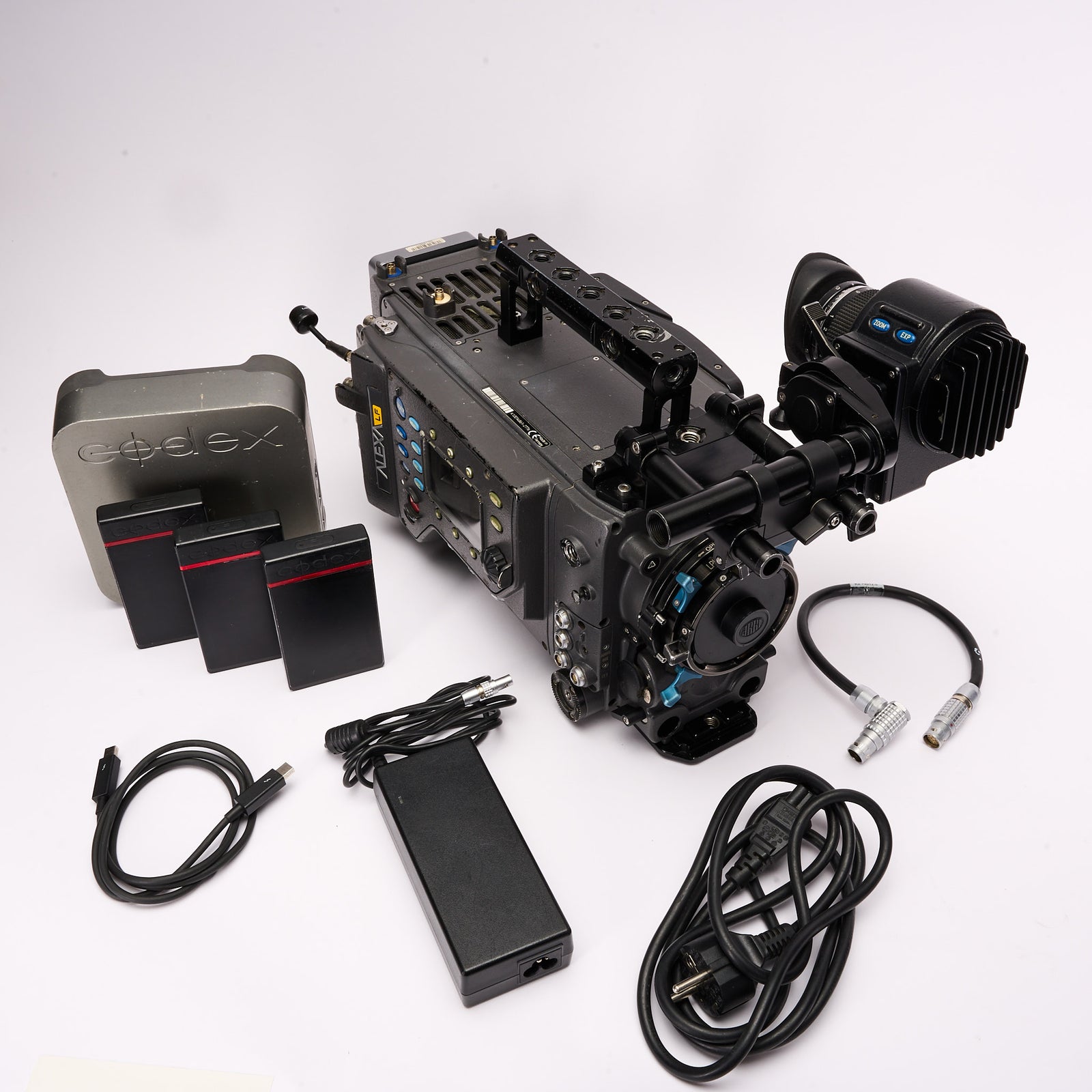 ACAM3702-2776 ARRI Alexa LF Camera Kit (EVF-2, V-Mount Battery Plate, Codex Reader, (3x) 1 TB Codex Card)002328.jpg