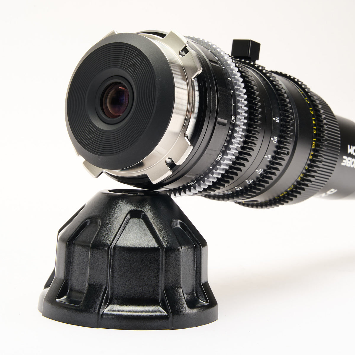 LENS3886 DZOFilm X-Tract 18-28mm T8 FF Probe Zoom Macro Lens (0, 90 & 360°, ARRI PL)(Metric3124.jpg