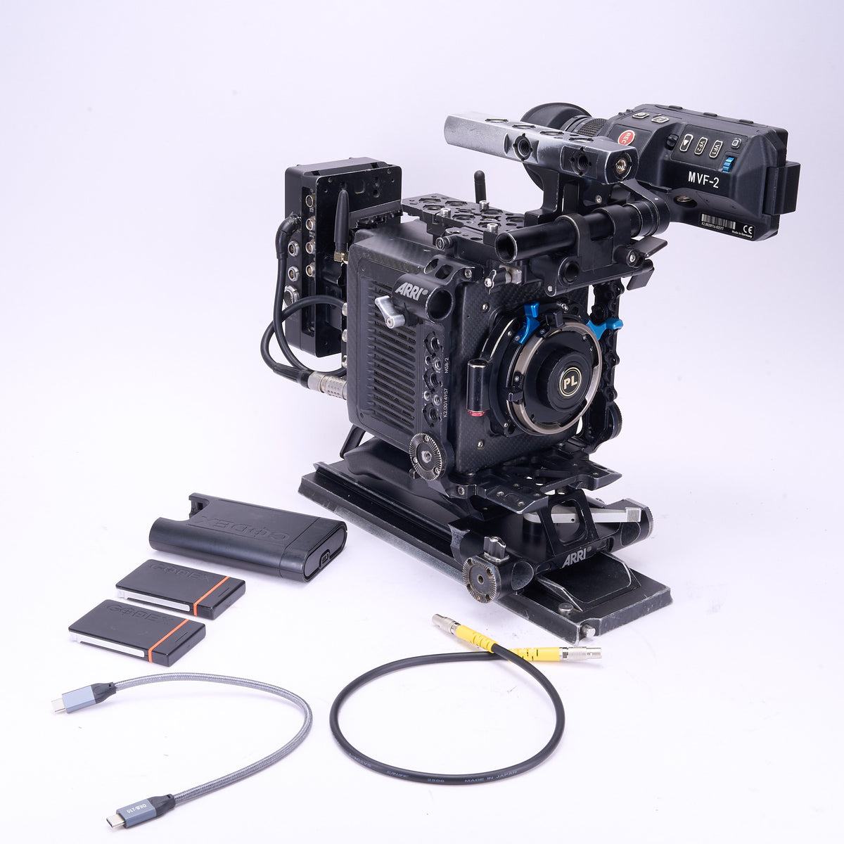 aCAM3864-32111 ARRI Alexa Mini LF Kit, RAW License, Anamorphic, ARRI Cage, (x2) 1TB Codex Drive0007.jpg