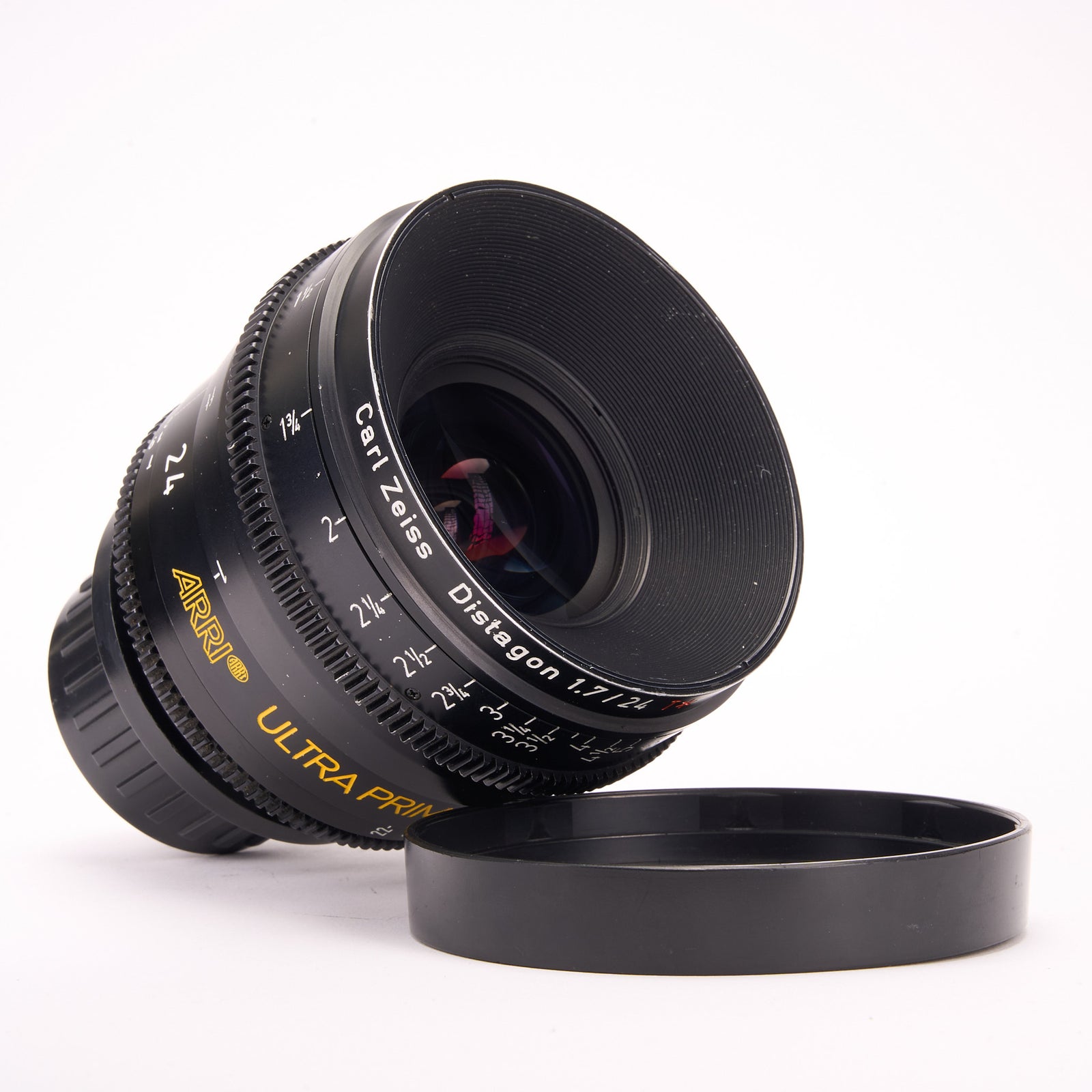 LENS3425-9354 ARRI ZEISS Ultra Primes 16mm 24mm 32mm 50mm 85mm T1.9 with PL Mount, Case1038.jpg