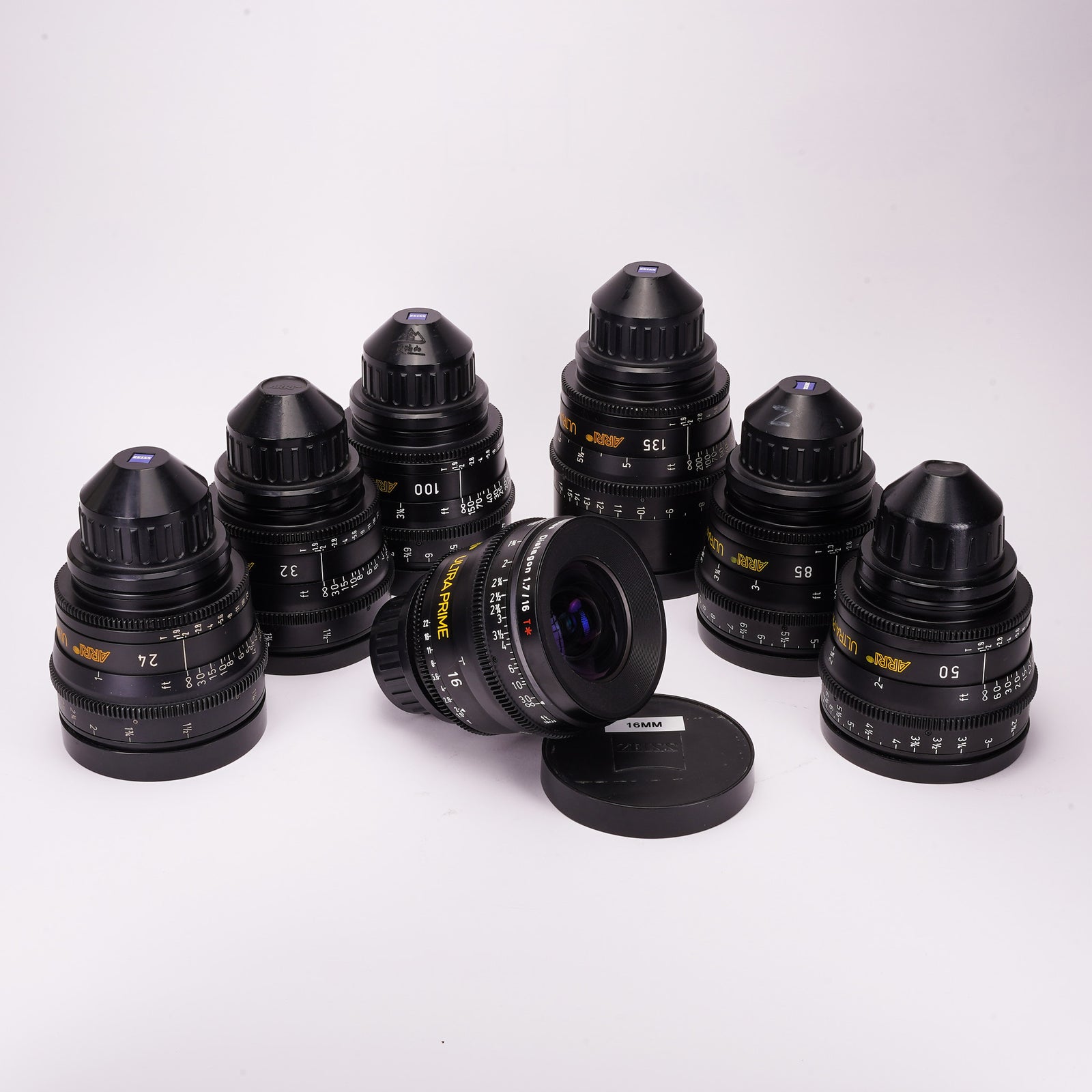aLENS3785-0353 ARRI Zeiss Ultra Primes 7-Lens Set 16mm, 24mm, 32mm, 50mm, 85mm, 100mm, 135mm, PL Mount, Case0014.jpg