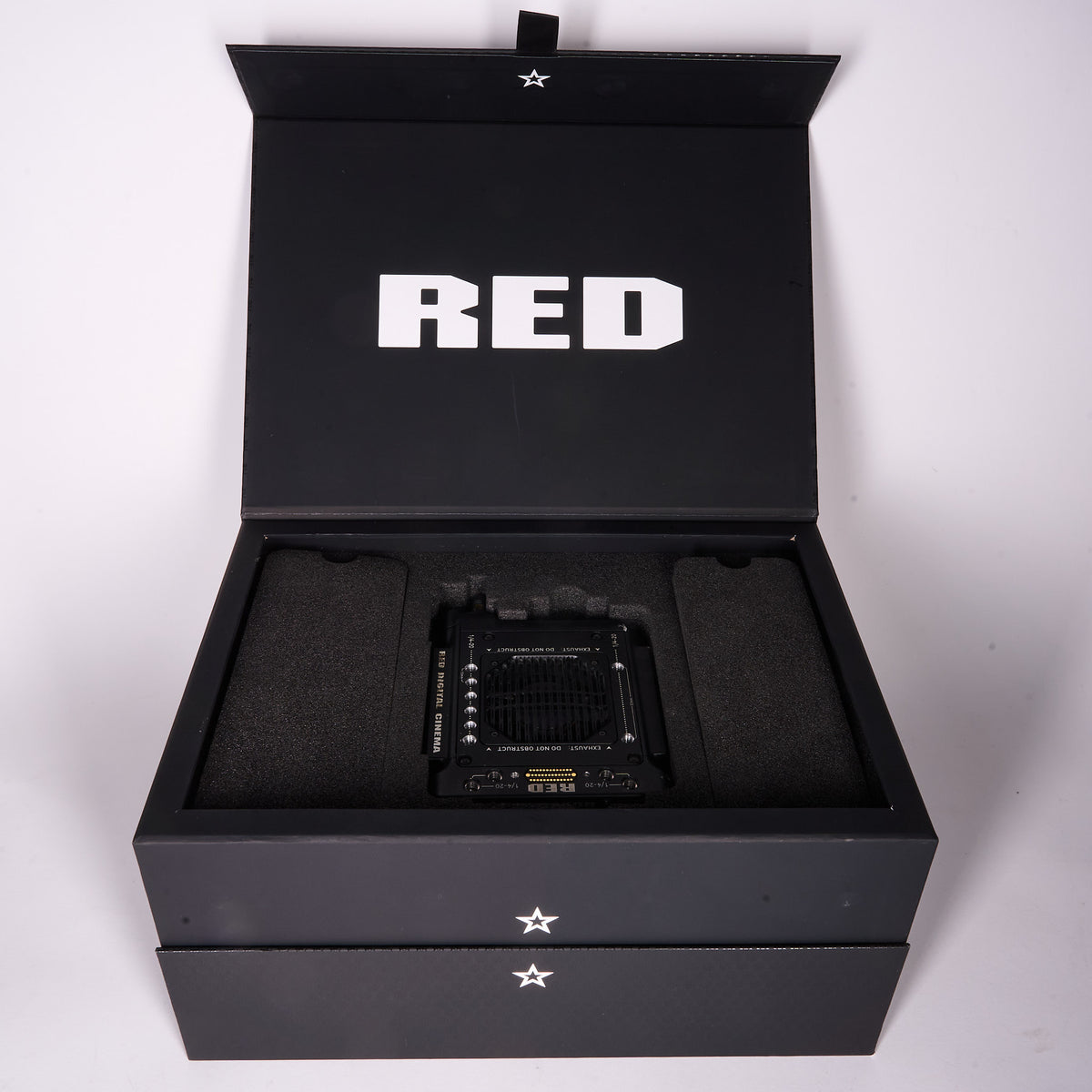 CAM3568-VRPB1001432 RED V-Raptor 8k VV Camera Kit DSMC3 SmallHD 7&quot; Monitor Kippertie Strata-ND RF-PL Adaptor (2) 650gb CFast Cards_000917.jpg