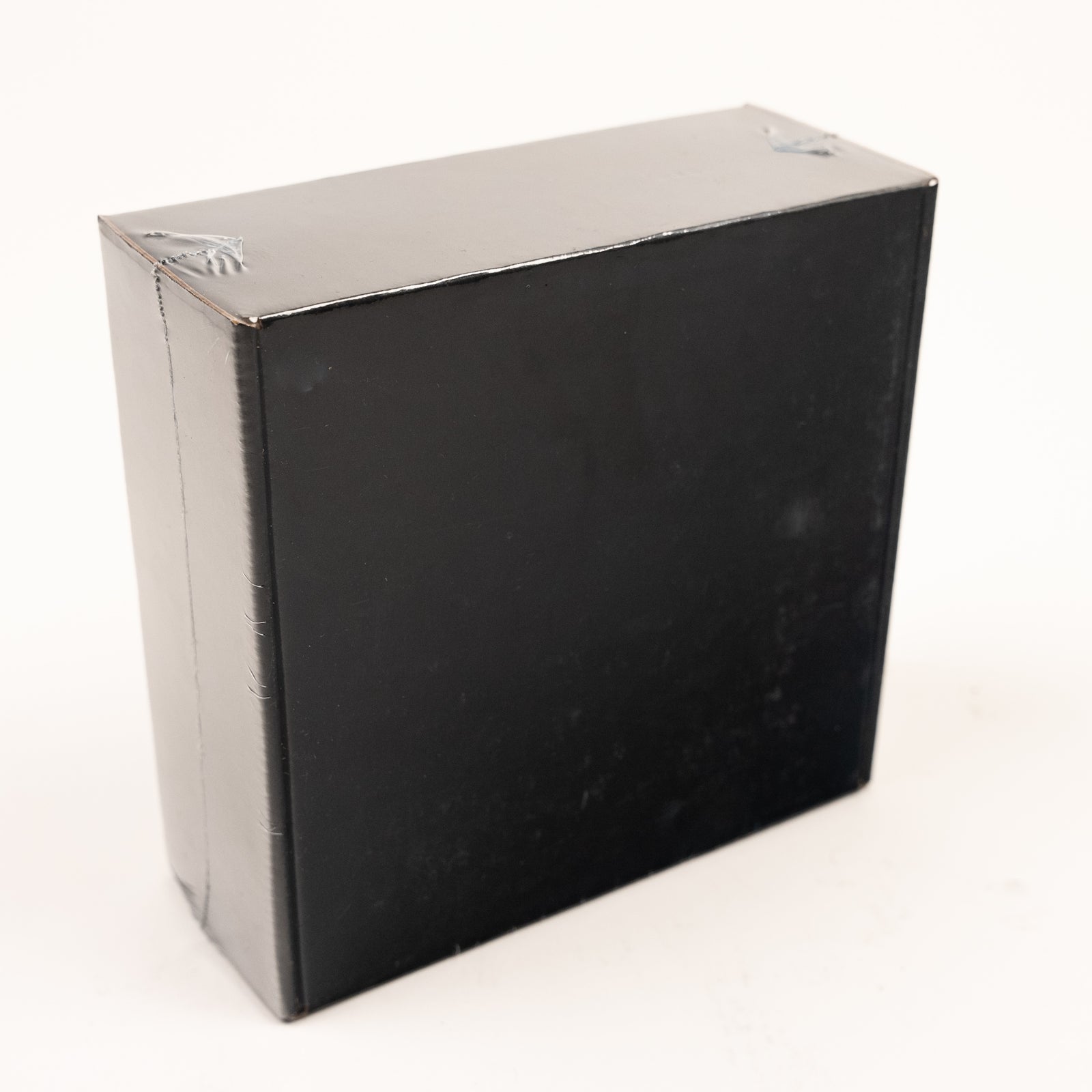 CinemaCameras.com - 6.1.22 - Photo - Selects (180 of 399) - V-Lock I:O (Battle Tested in Sealed Box).jpg