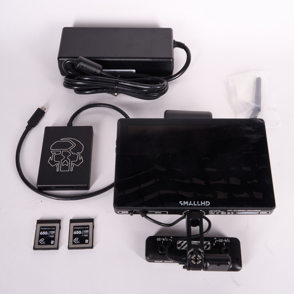 CAM3568-VRPB1001432 RED V-Raptor 8k VV Camera Kit DSMC3 SmallHD 7&quot; Monitor Kippertie Strata-ND RF-PL Adaptor (2) 650gb CFast Cards_000914.jpg