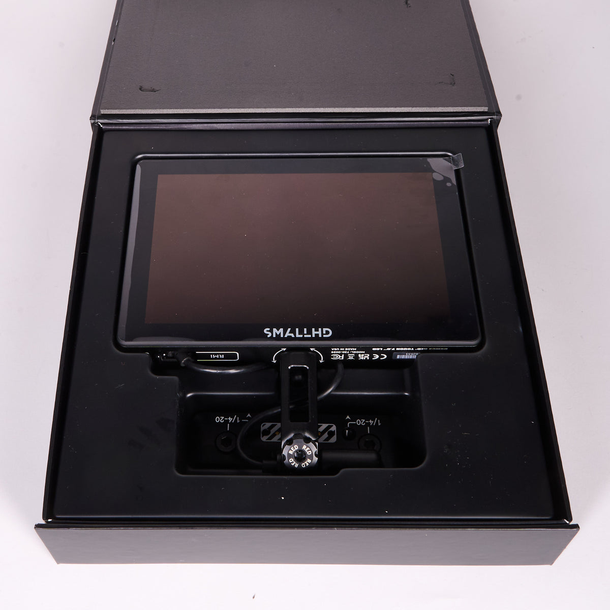 CAM3568-VRPB1001432 RED V-Raptor 8k VV Camera Kit DSMC3 SmallHD 7&quot; Monitor Kippertie Strata-ND RF-PL Adaptor (2) 650gb CFast Cards_000919.jpg
